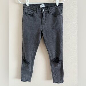 RVCA Women’s Distressed Knee Black Skinny Jeans‎ size 27
